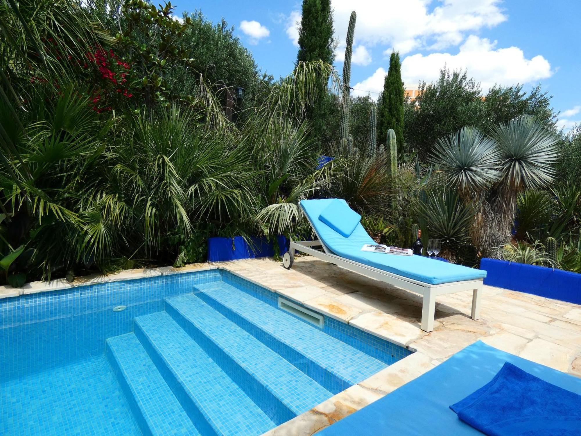 Tropica Villa
